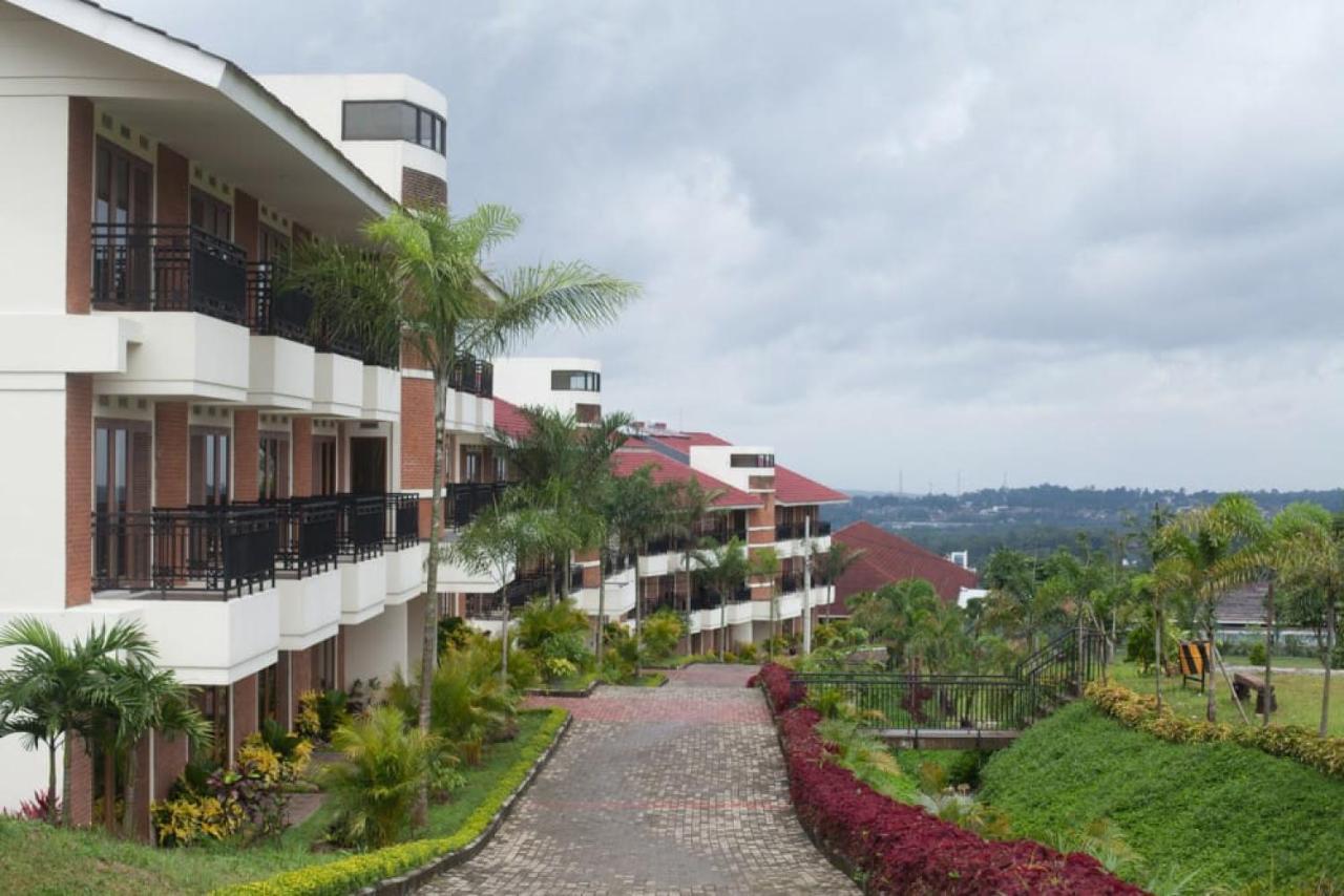 Taman Bukit Palem Resort Bogor Exterior foto