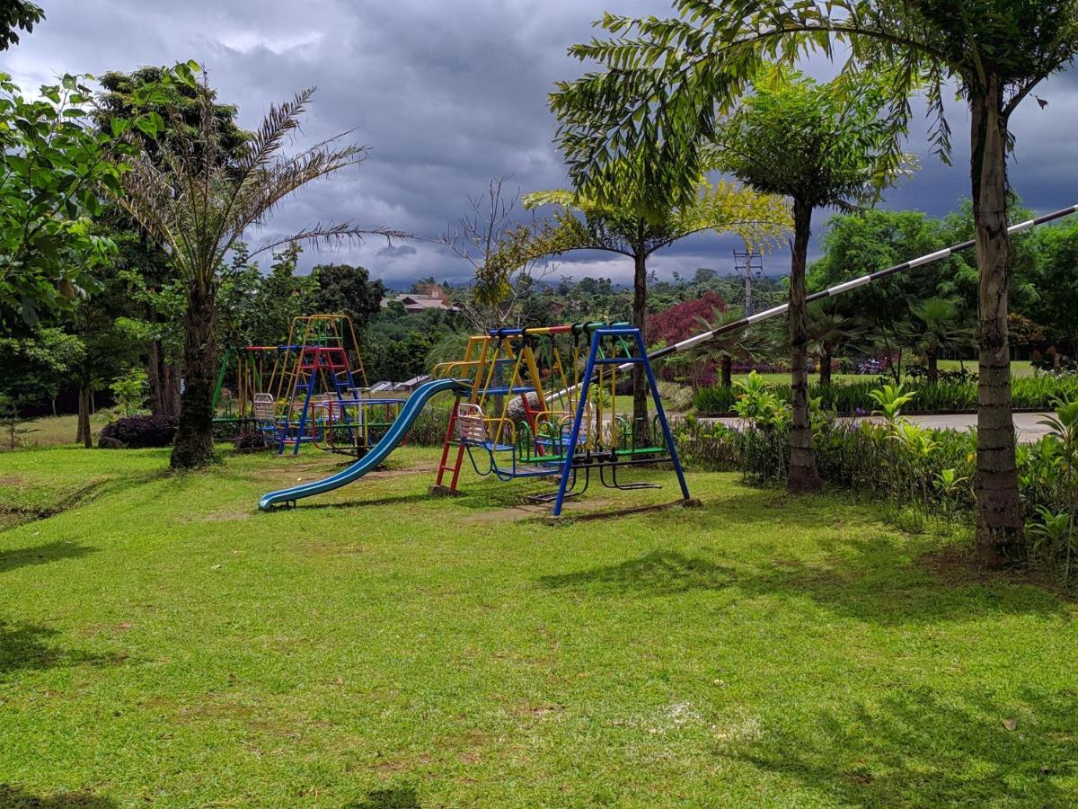 Taman Bukit Palem Resort Bogor Exterior foto